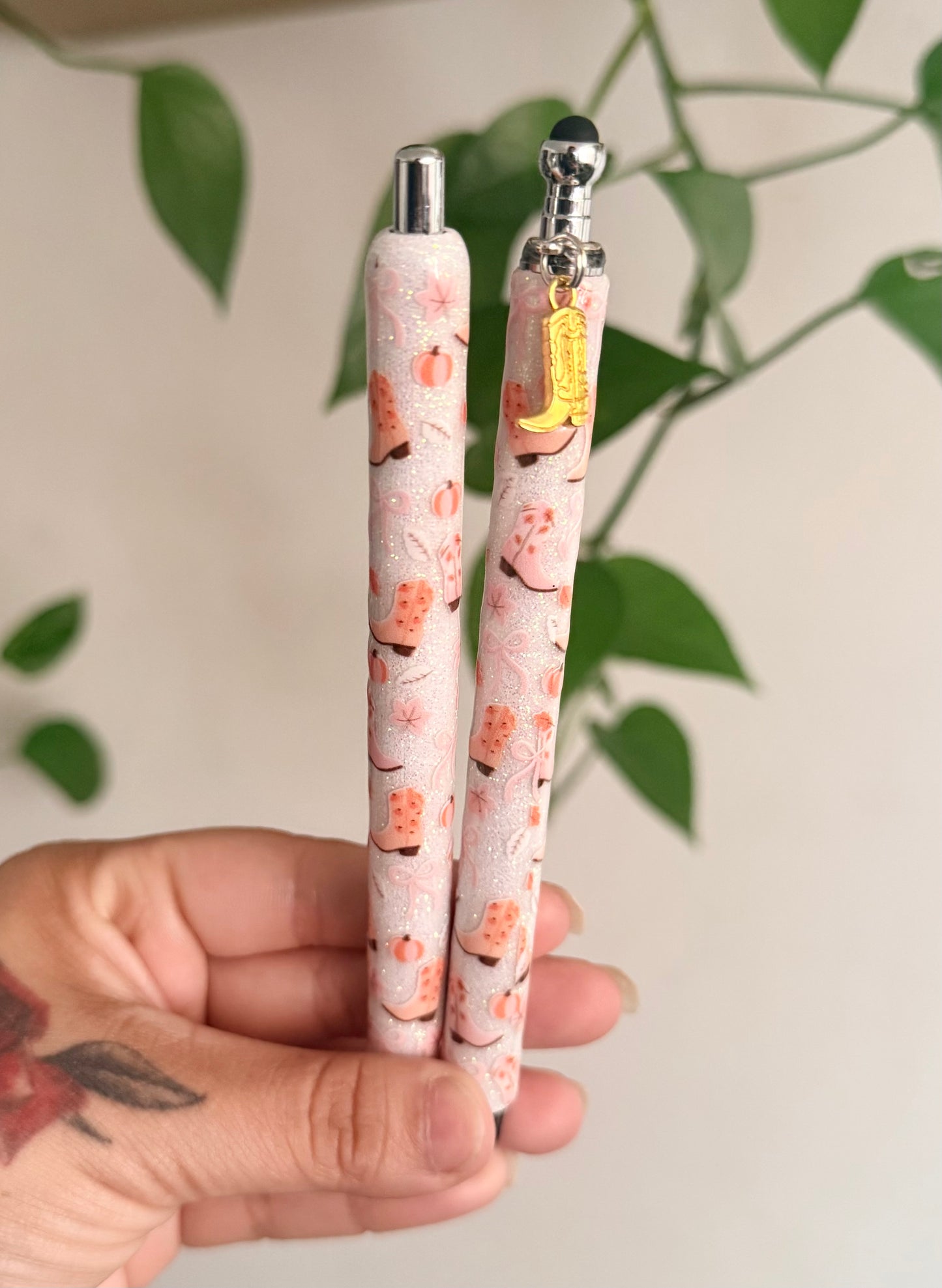 Autumn Cowgirl (resin pen )