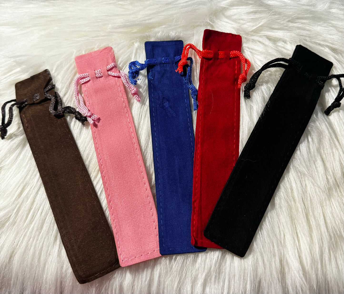 Pen velvet sleeves