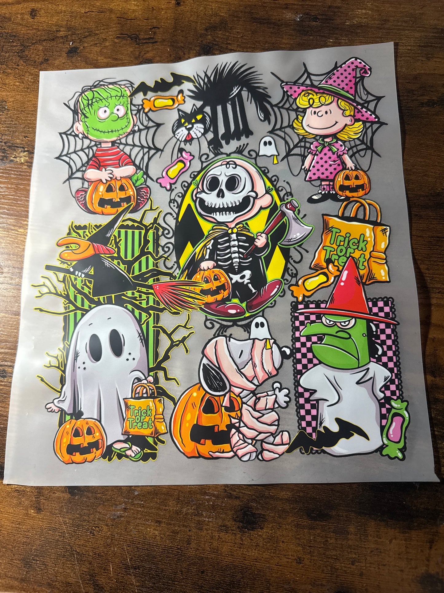 Halloween snoopy n friends