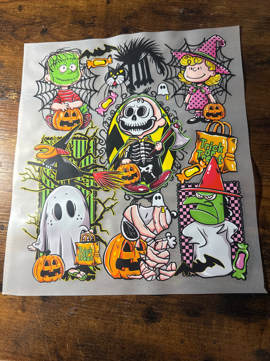 Halloween snoopy n friends