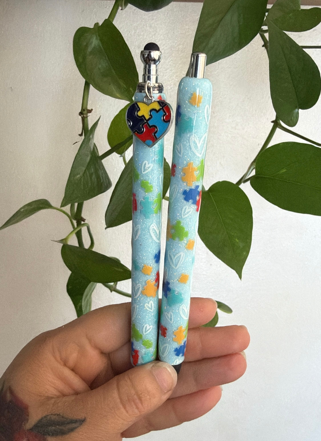 Autism Awareness (pen)